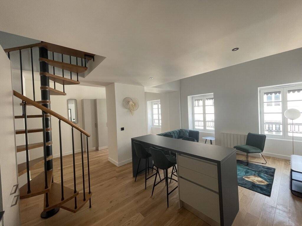 Appartement à louer, 64m², Lyon 2ème