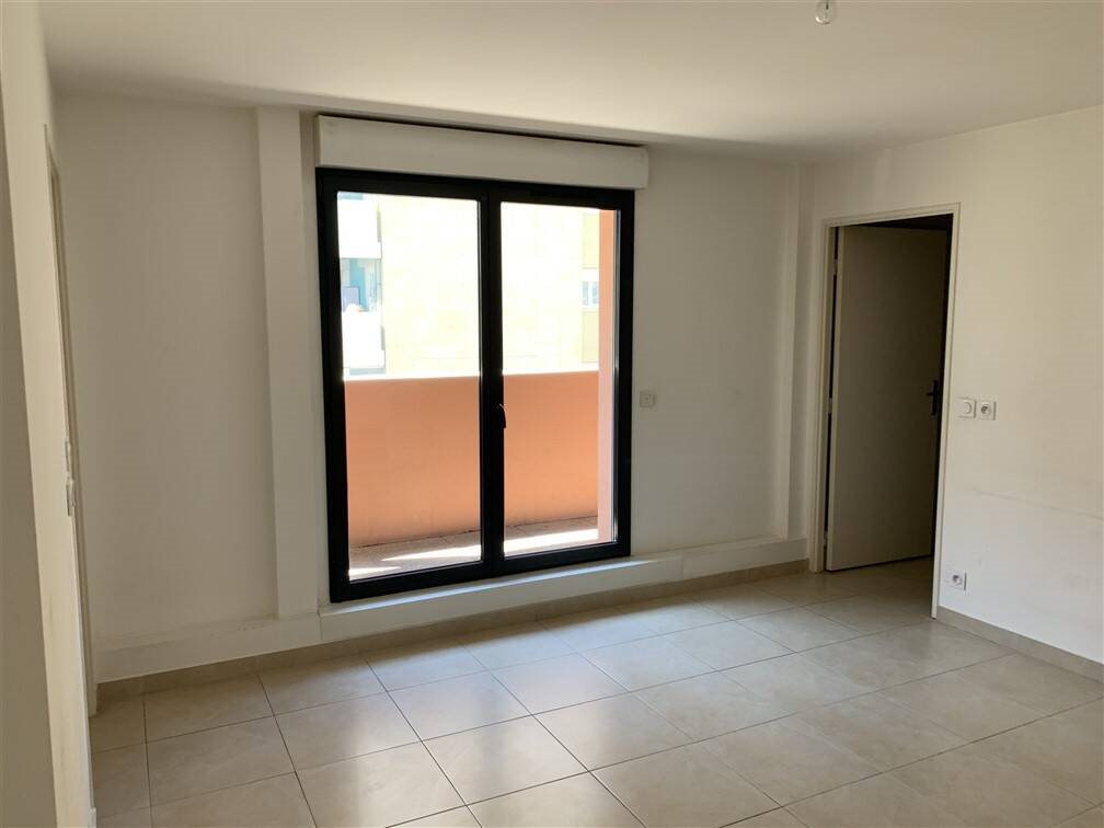 Appartement à louer, 40m², Marseille 6ème
