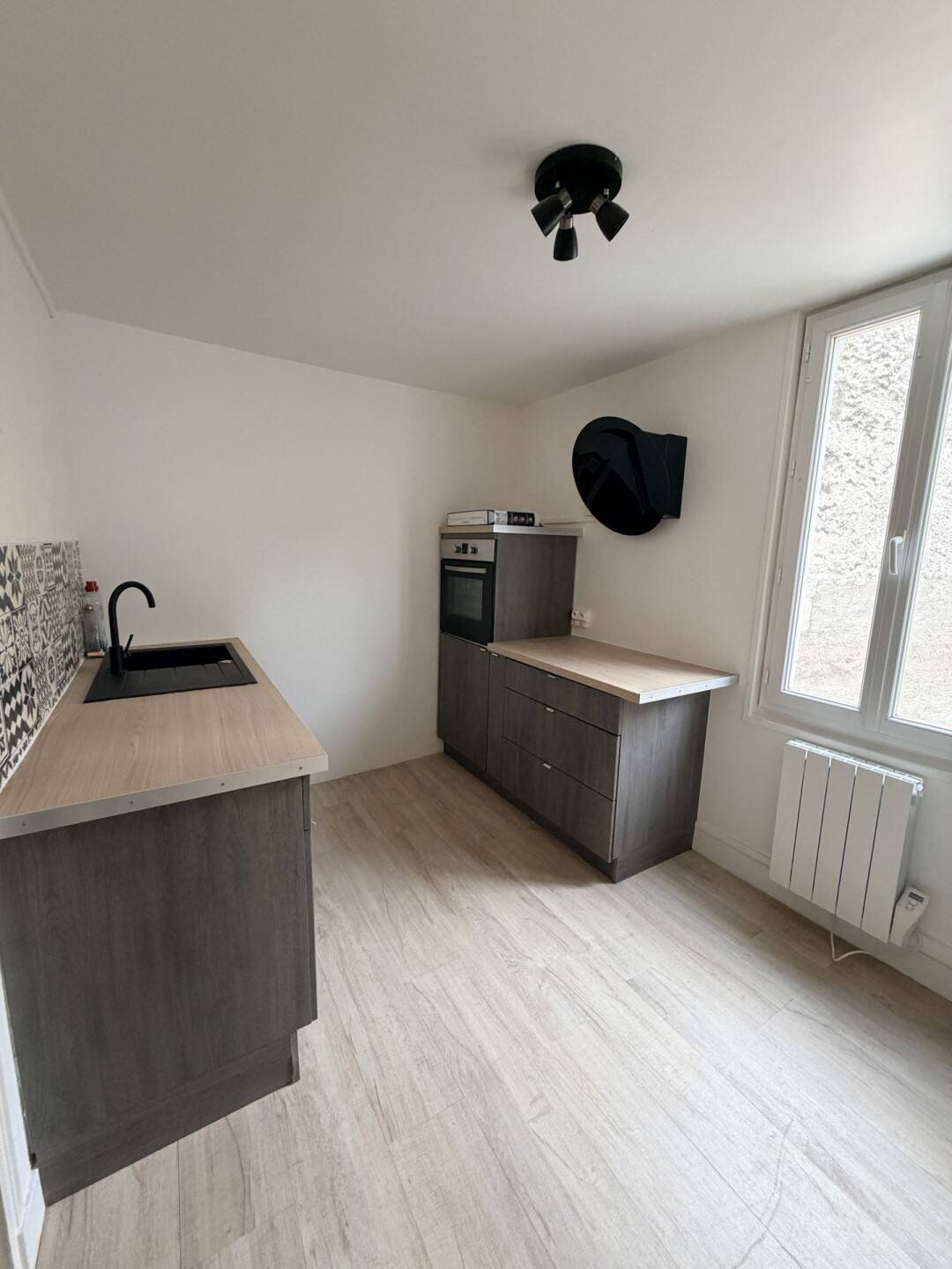 Appartement à louer, 49m², Chalais