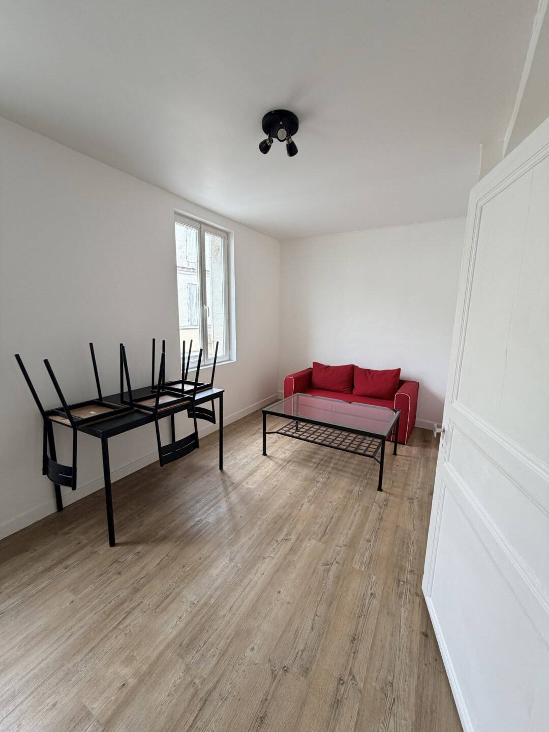 Appartement à louer, 49m², Chalais