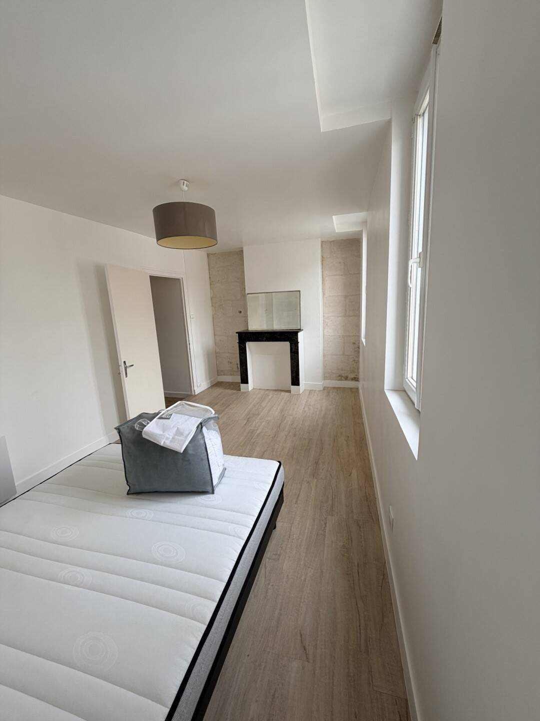 Appartement à louer, 49m², Chalais