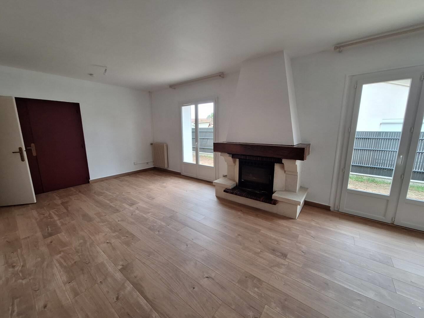 Maison à louer, 103m², Saint-Yrieix-sur-Charente