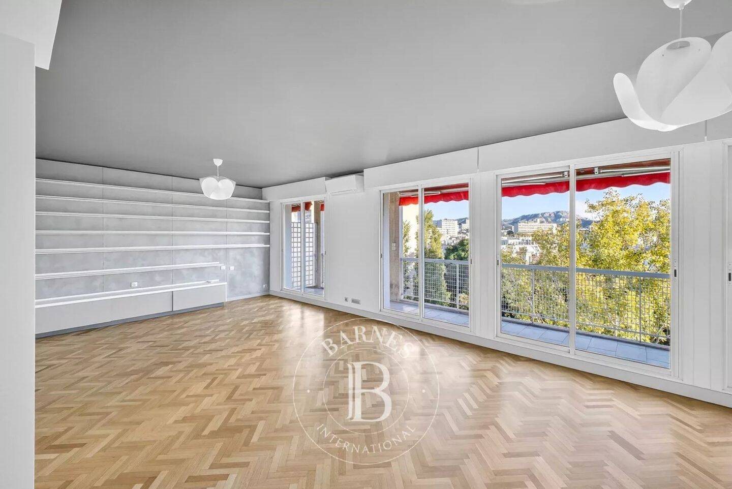 Appartement à louer, 130m², Marseille 8ème
