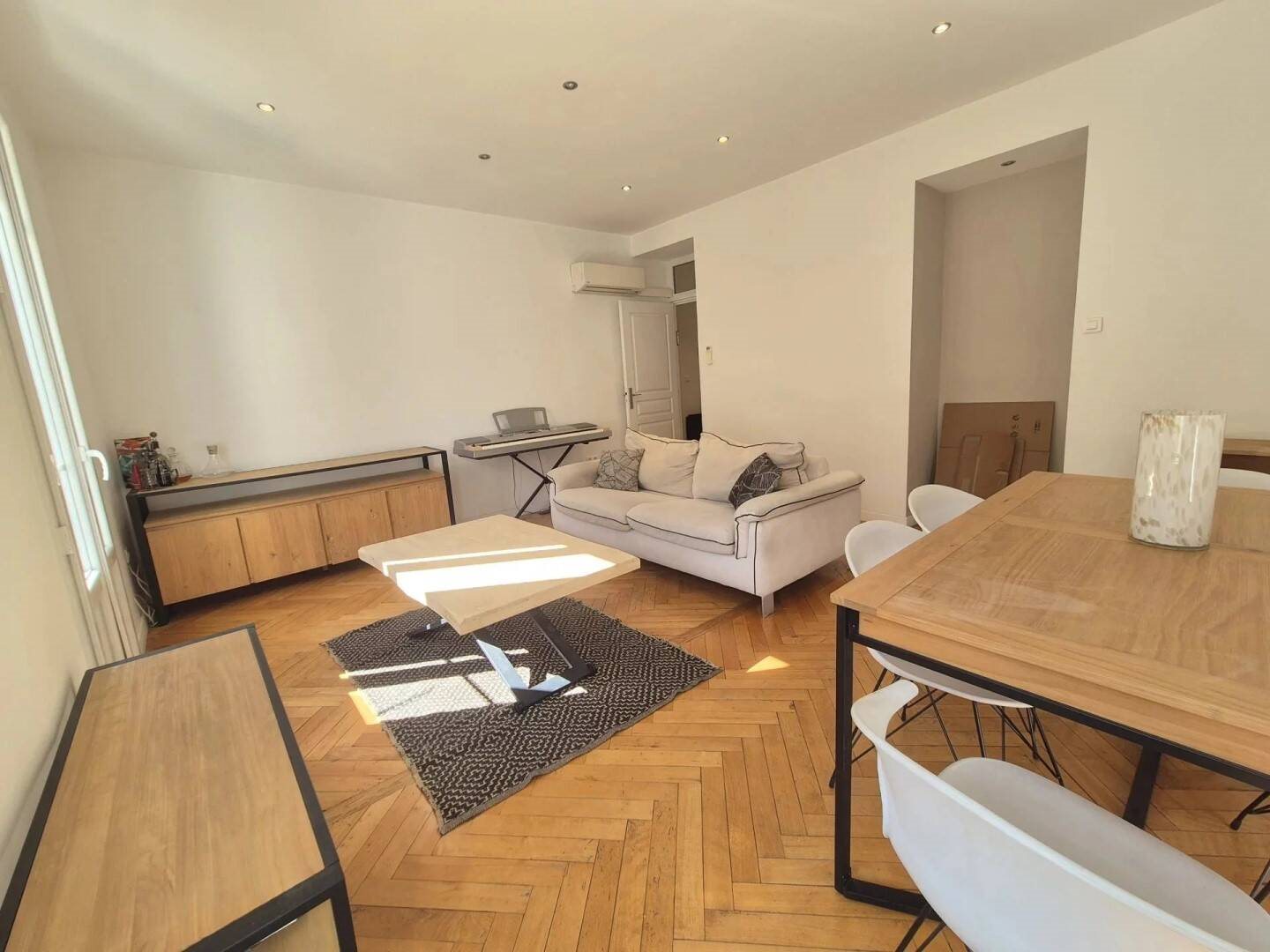 Appartement à louer, 72m², Nice