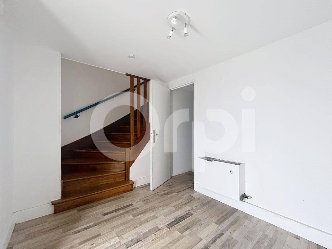 Maison à louer, 95m², Saint-Pantaléon-de-Larche