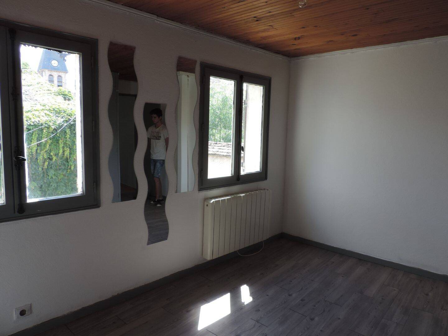 Maison à louer, 53m², Nézel