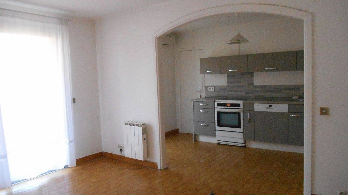 Appartement à louer, 85m², Peymeinade