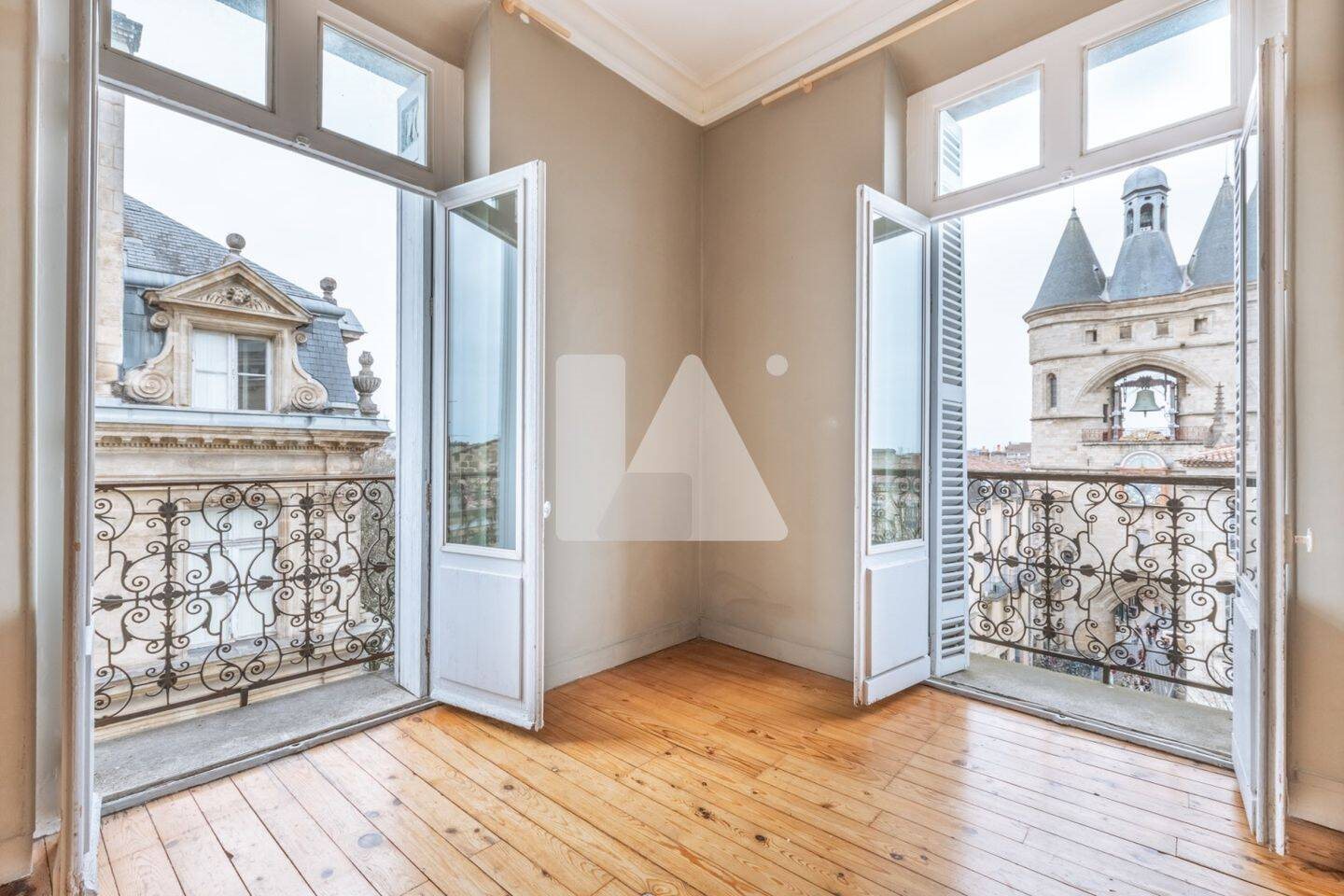 Appartement à louer, 145m², Bordeaux