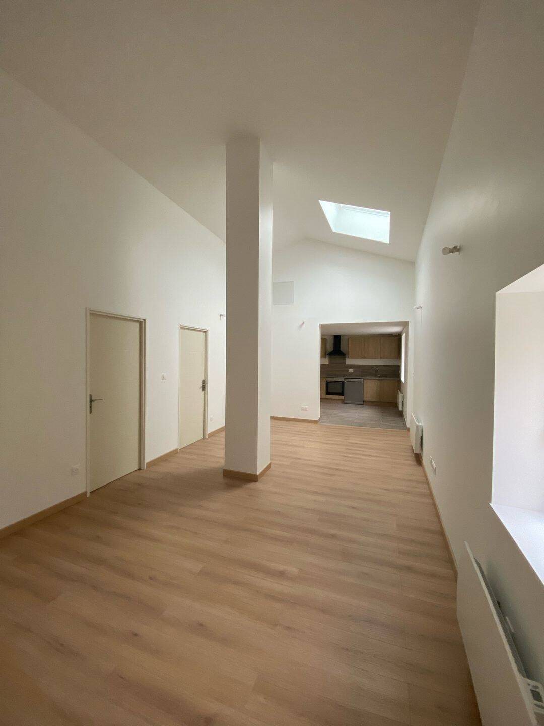 Appartement à louer, 76m², Lemainville