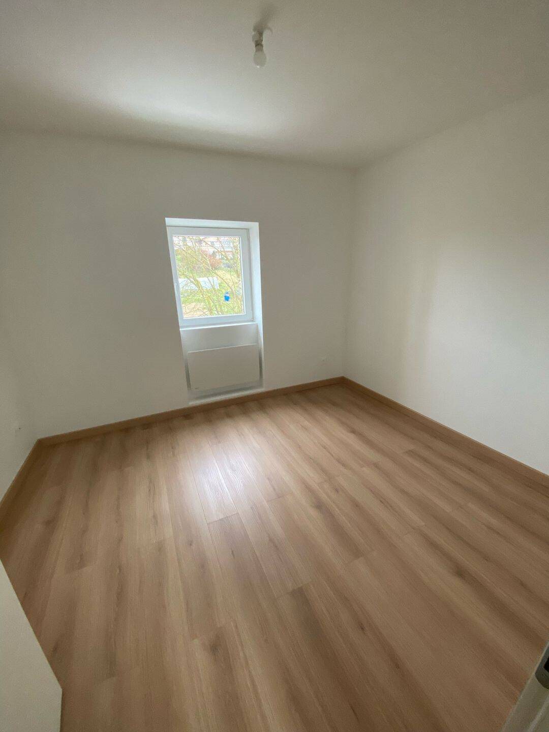 Appartement à louer, 76m², Lemainville