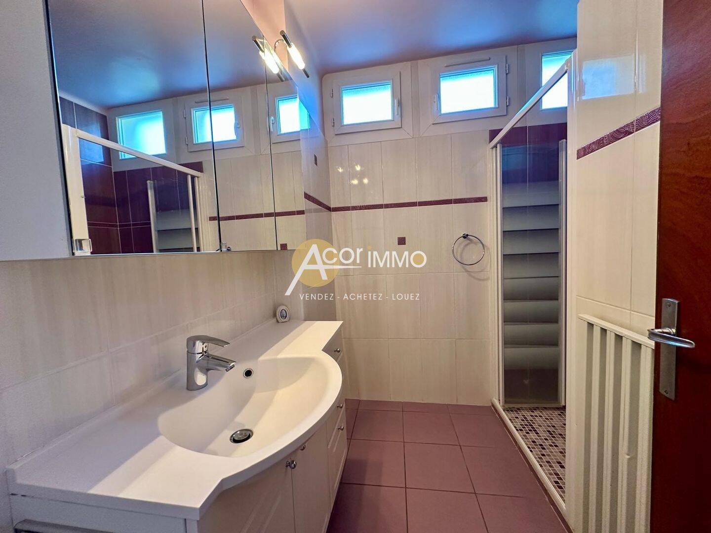 Appartement à louer, 61m², Toulon