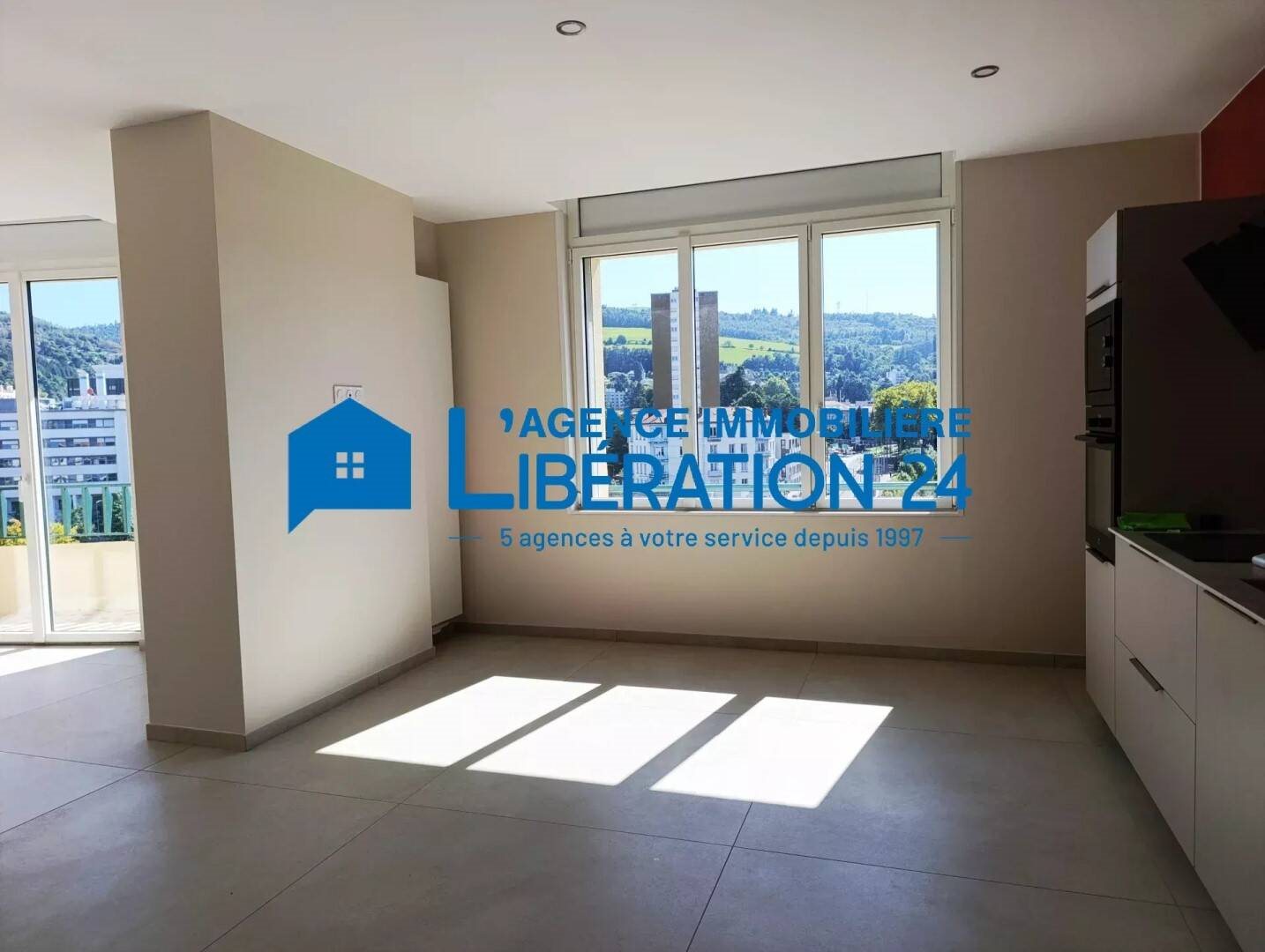 Appartement à louer, 88m², Saint-Etienne