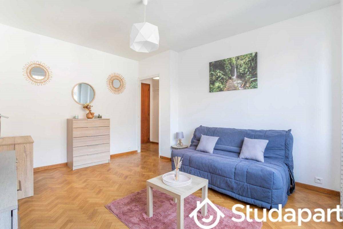 Appartement à louer, 29m², Marseille 8ème