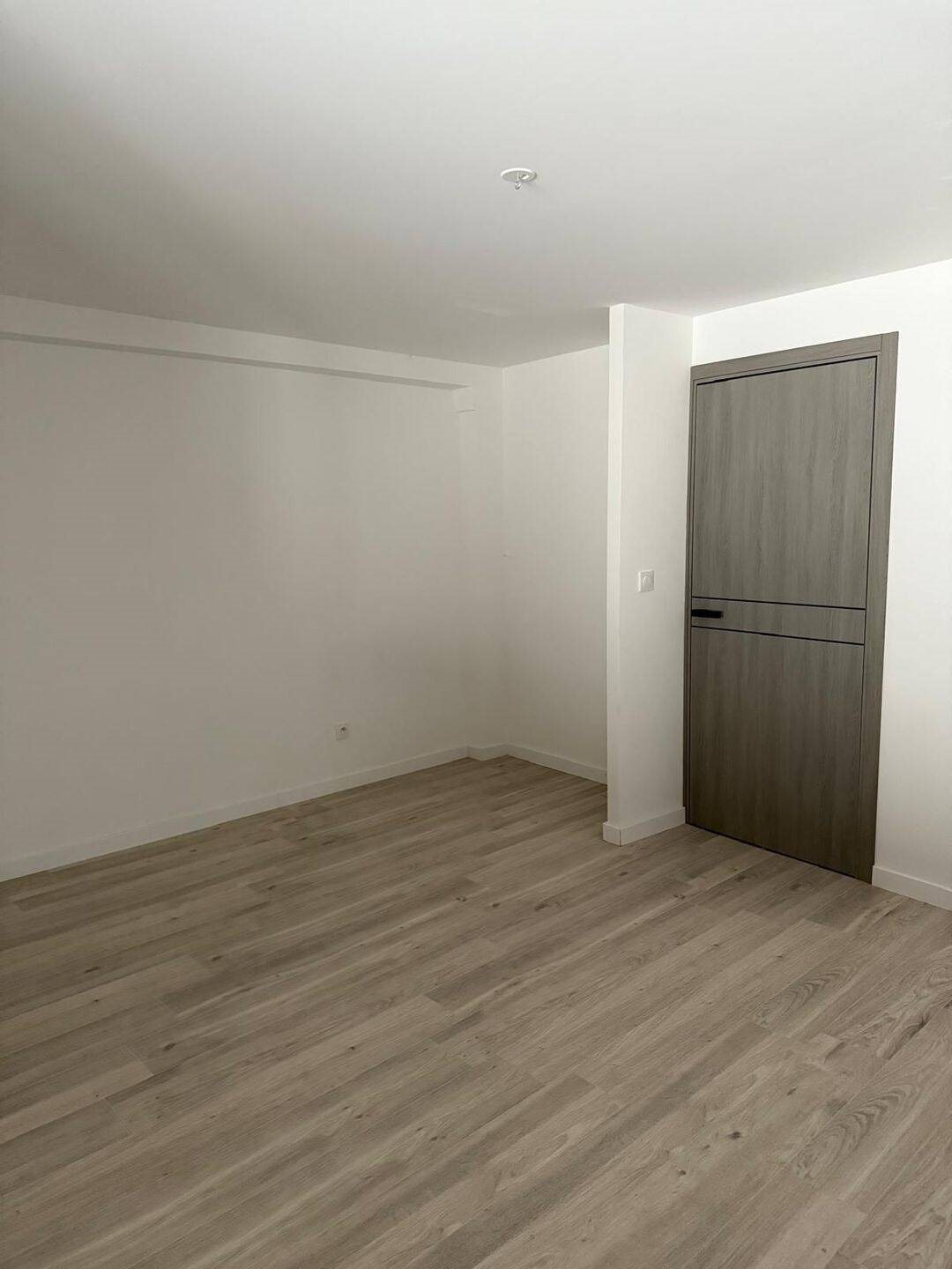 Appartement à louer, 86m², Thoiry