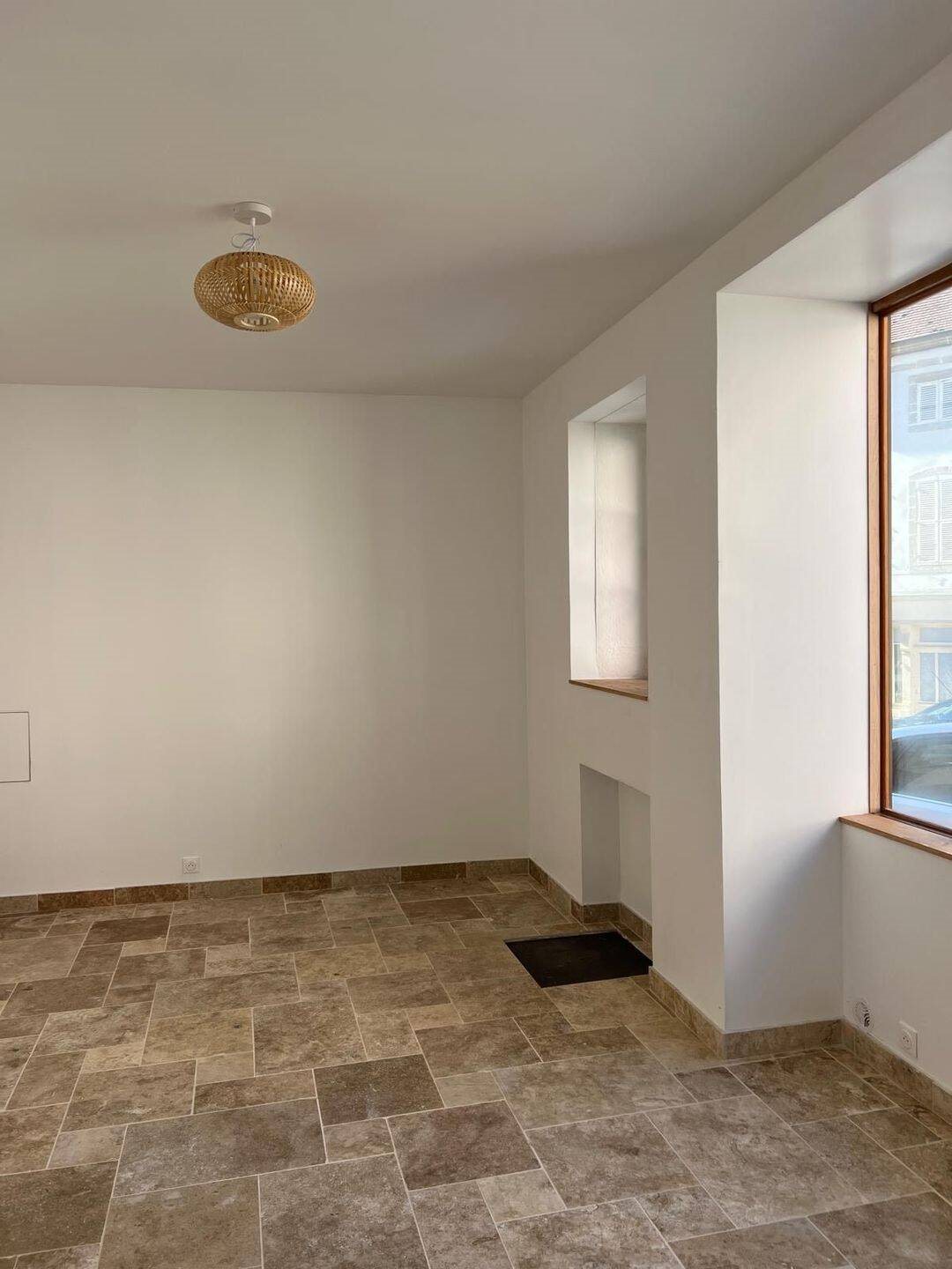 Maison à louer, 68m², Semur-en-Auxois