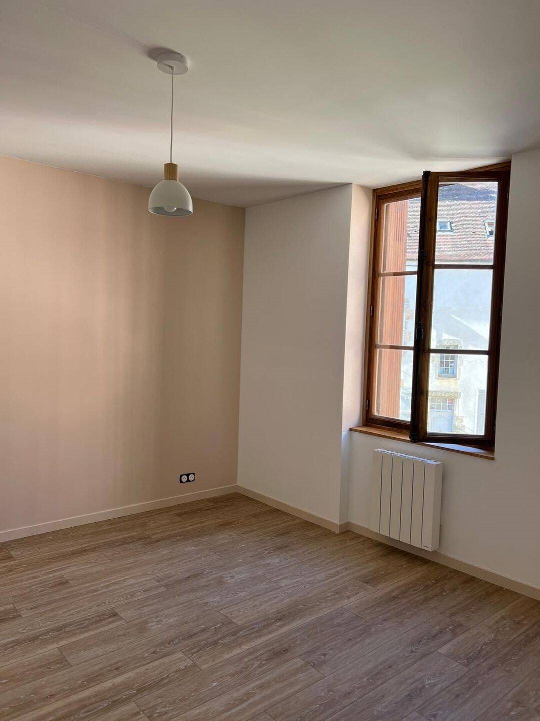 Maison à louer, 68m², Semur-en-Auxois