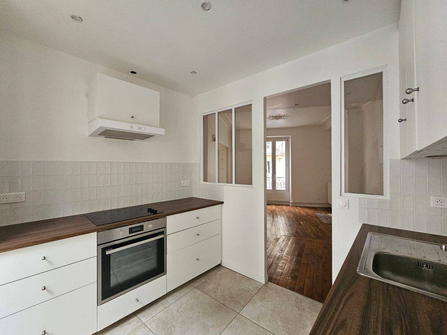 Appartement à louer, 80m², Paris 18ème