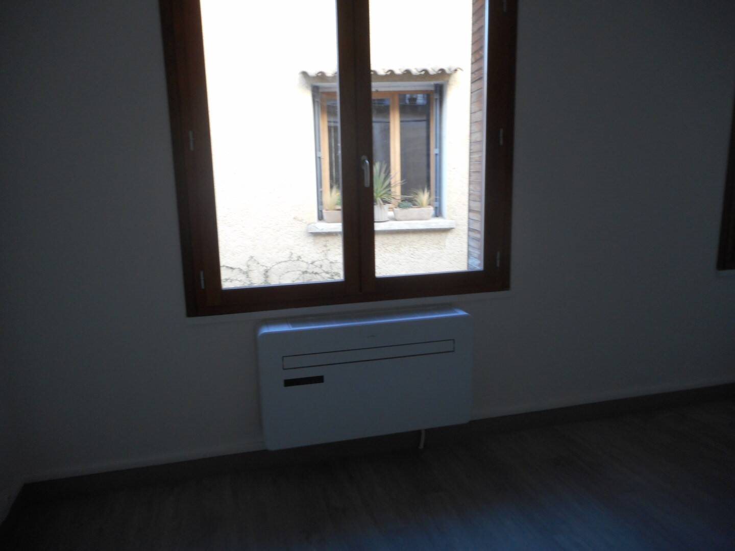 Appartement à louer, 33m², Pernes-les-Fontaines