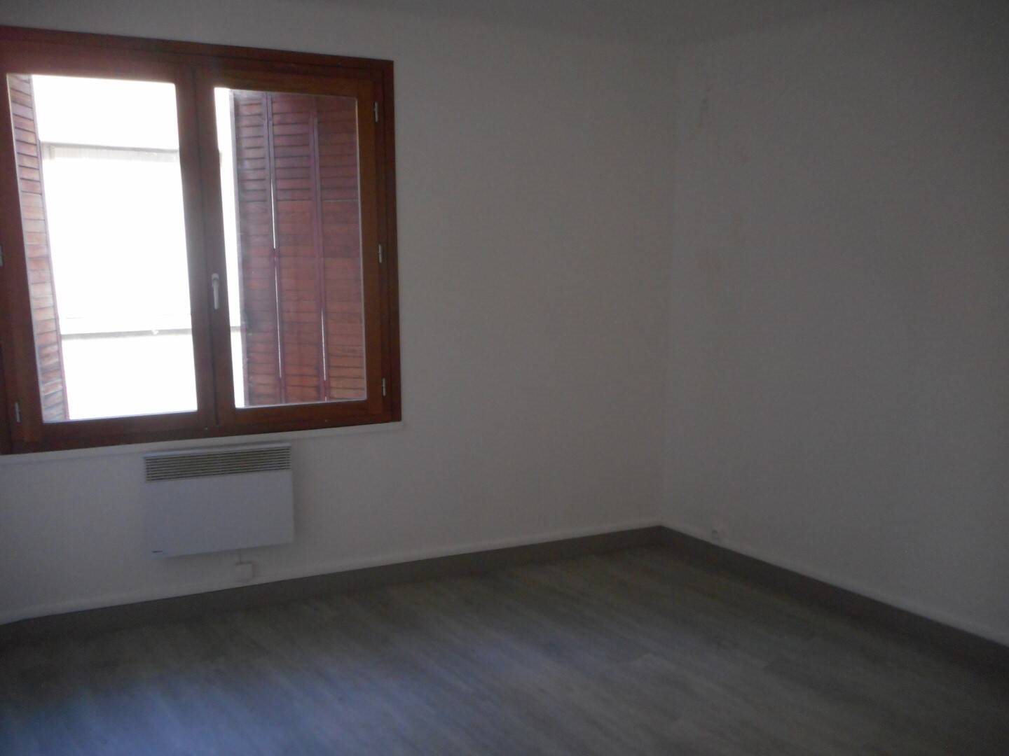 Appartement à louer, 33m², Pernes-les-Fontaines
