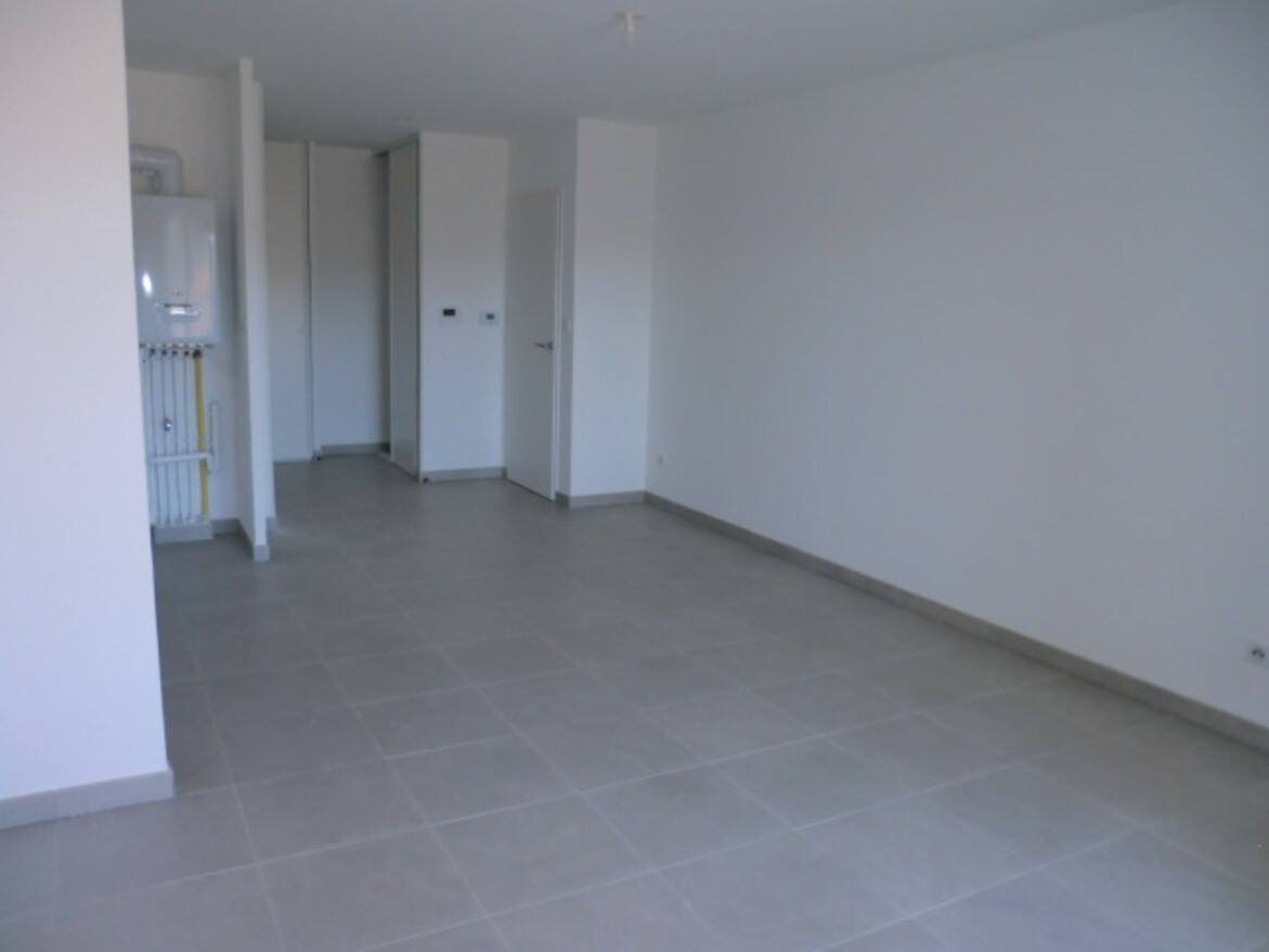 Appartement à louer, 48m², Marseille 16ème