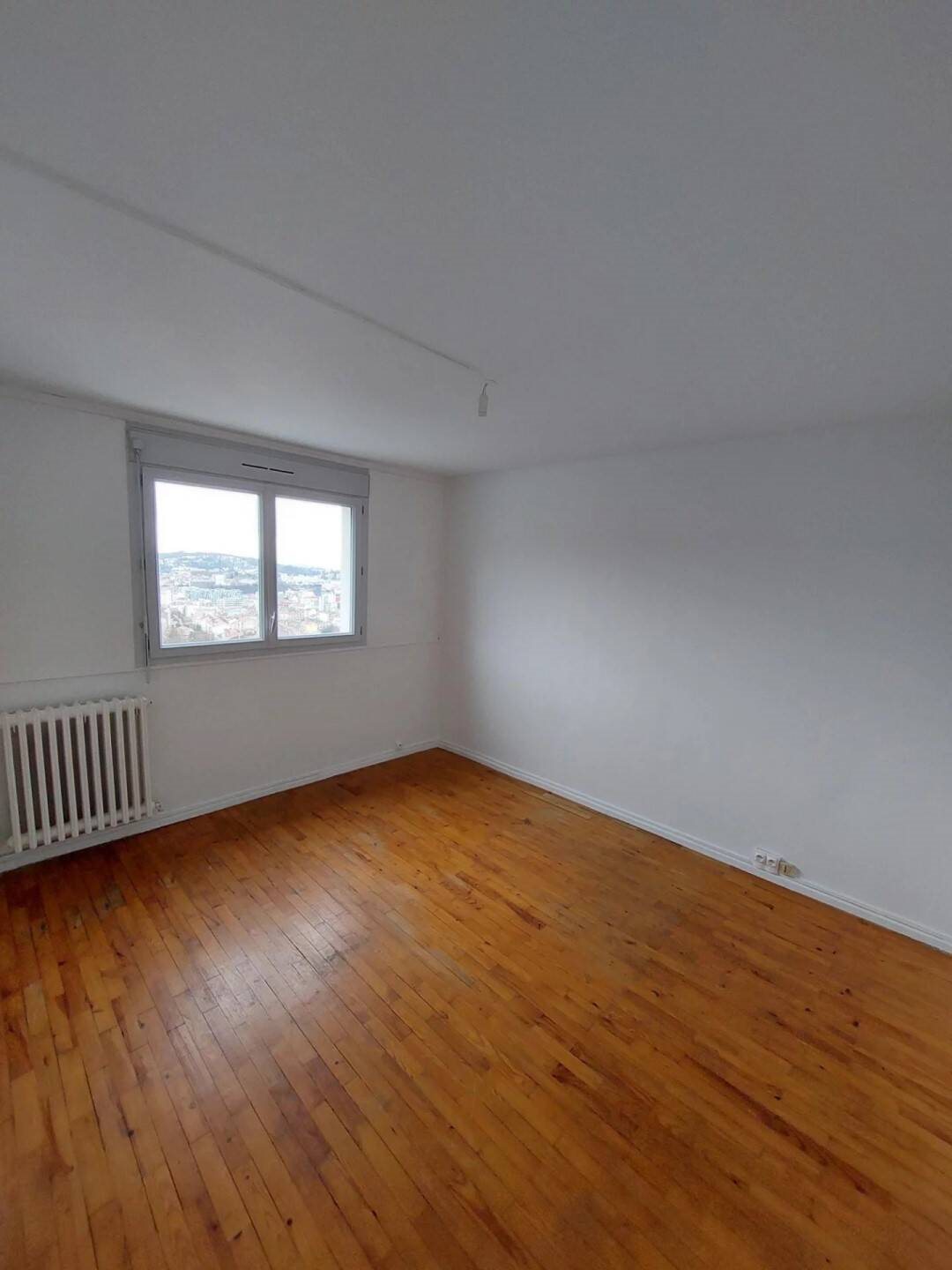 Appartement à louer, 43m², Saint-Etienne