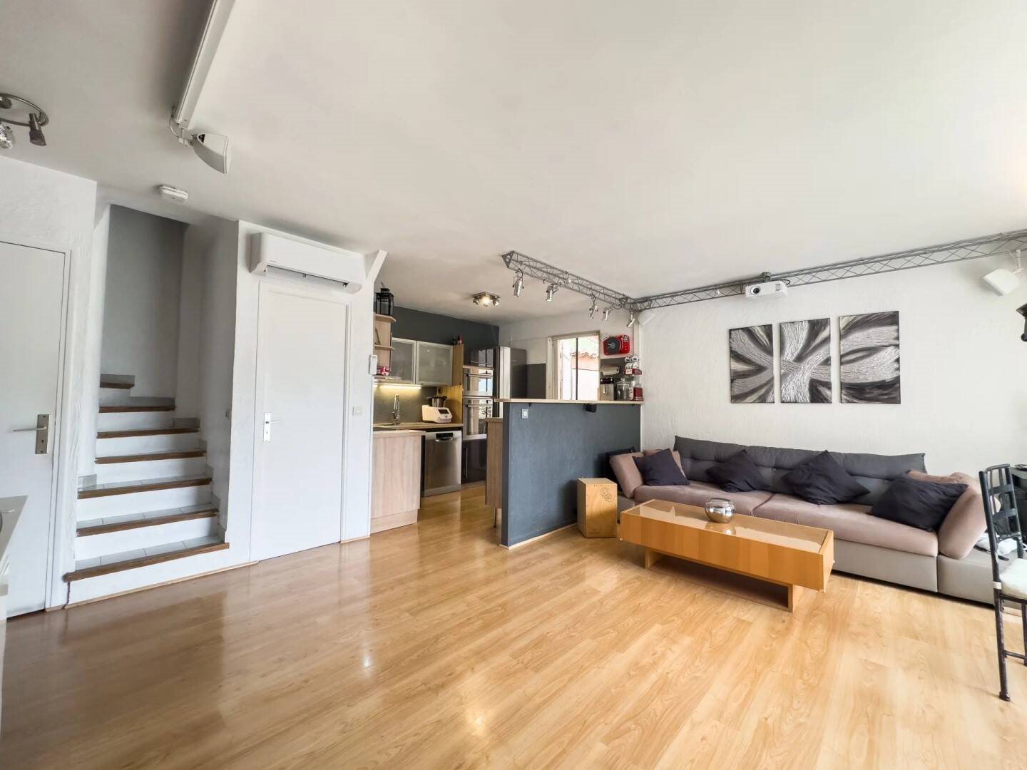 Maison à vendre, 69m², Cantaron
