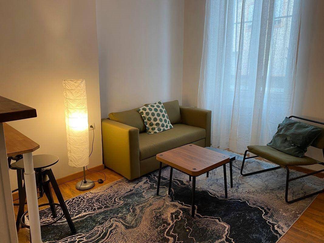 Appartement à louer, 25m², Marseille 6ème
