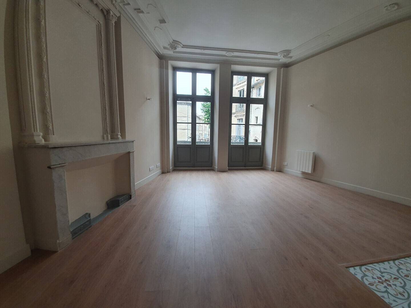 Appartement à louer, 55m², Uzès