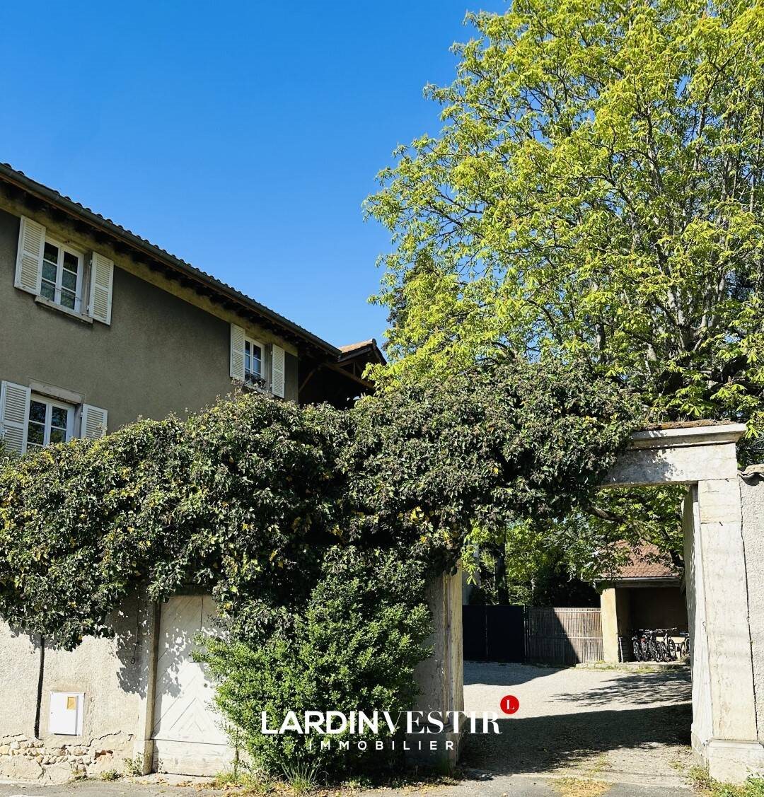 Maison à vendre, 397m², Saint-Genis-Laval