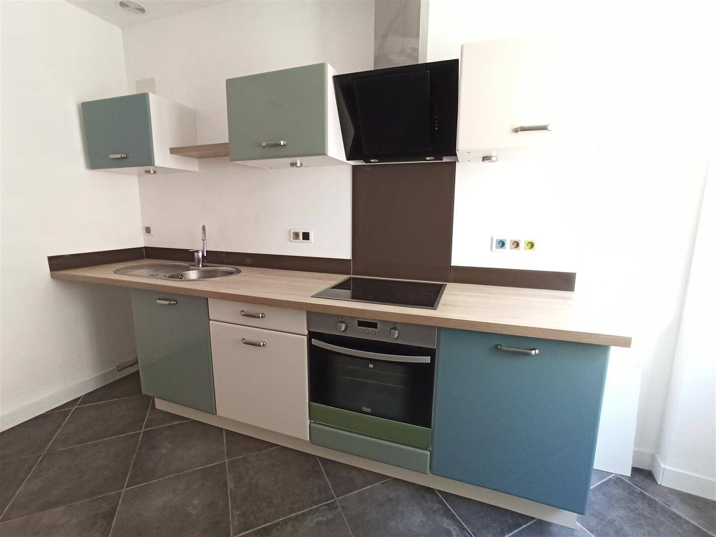 Appartement à louer, 57m², Nîmes