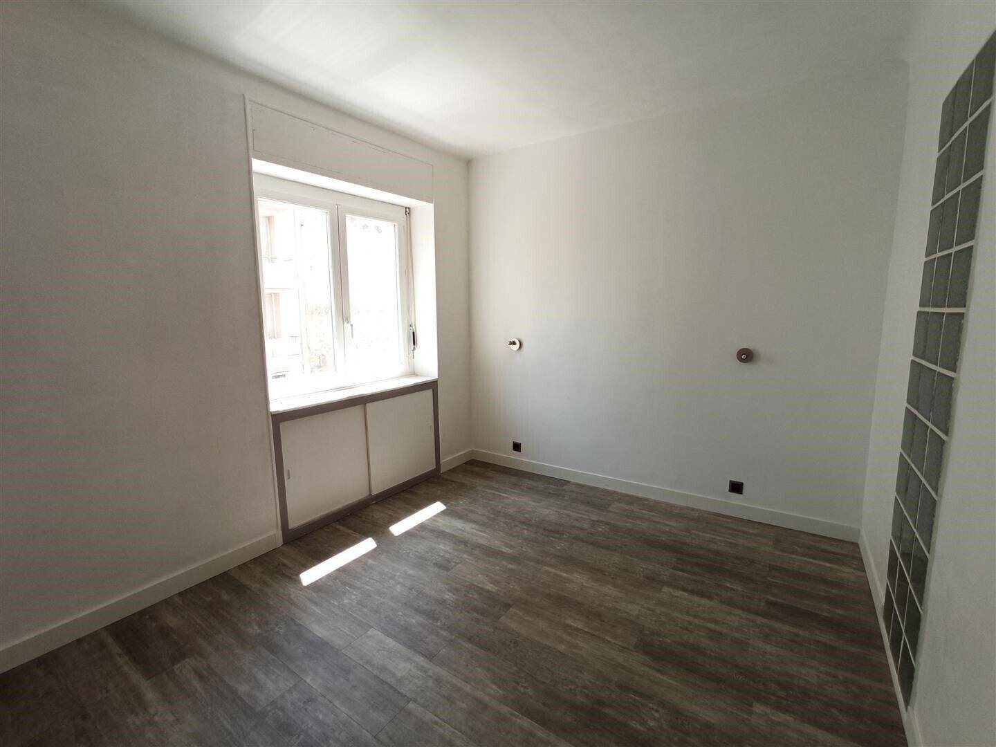 Appartement à louer, 57m², Nîmes