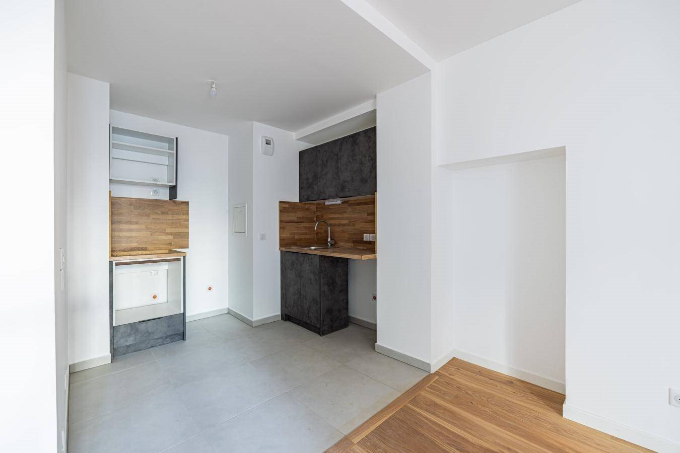 Appartement à louer, 75m², Paris 20ème