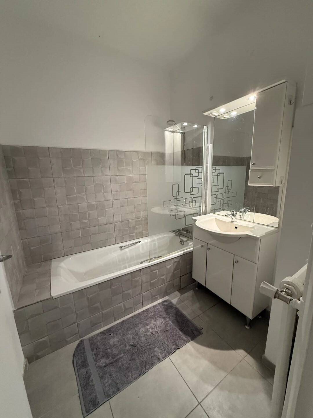 Appartement à louer, 50m², Nice