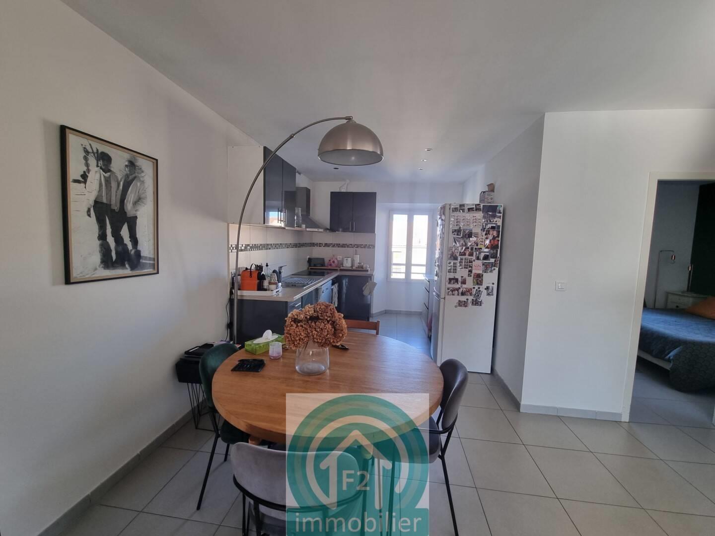 Appartement à louer, 65m², Ghisonaccia
