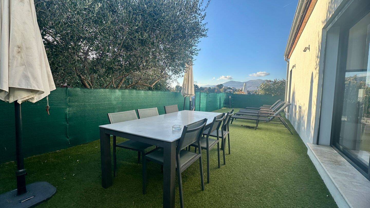 Maison à louer, 70m², Saint-Laurent-du-Var