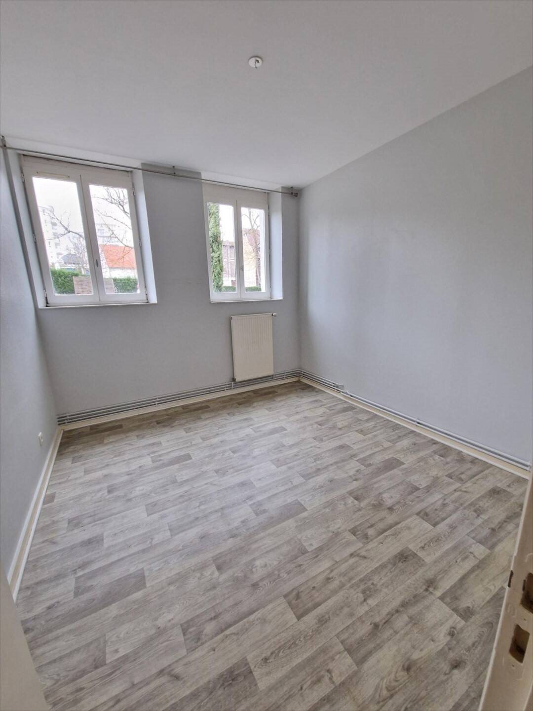 Appartement à louer, 94m², Châtel-Guyon