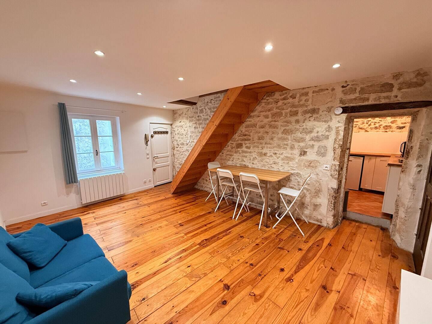 Appartement à louer, 41m², Nîmes