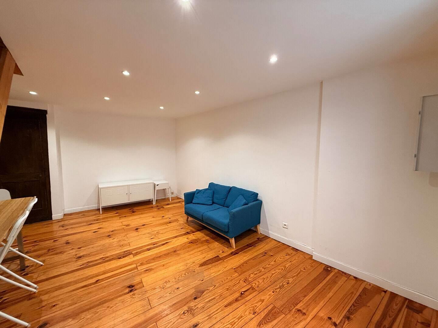 Appartement à louer, 41m², Nîmes