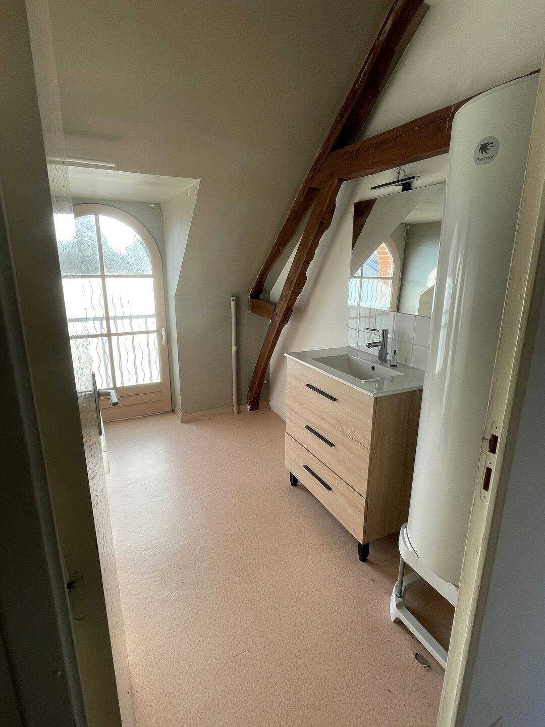 Appartement à louer, 49m², Girolles