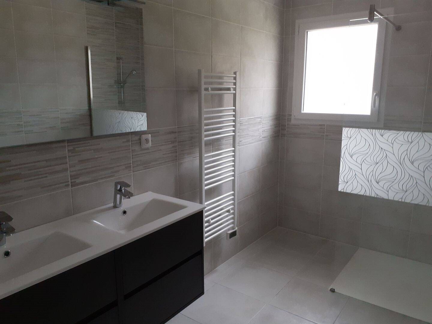 Maison à louer, 98m², Saint-Sornin