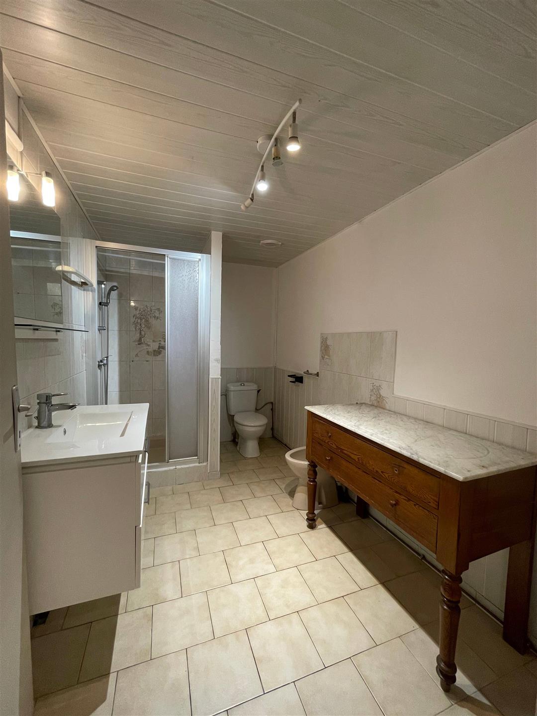 Appartement à louer, 81m², Condom