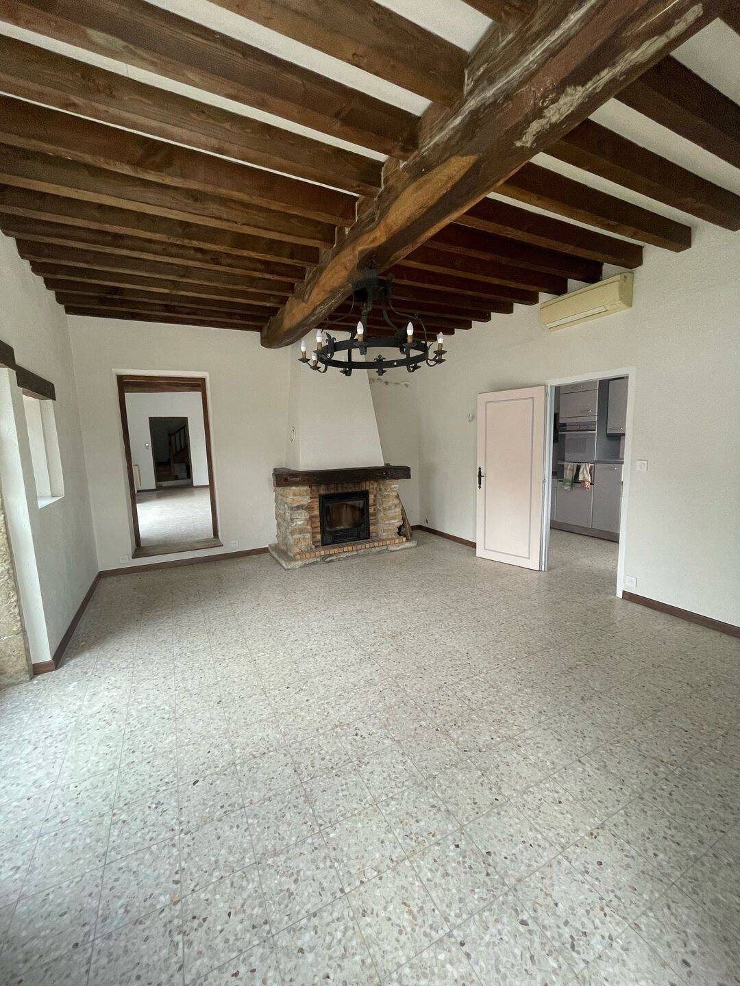 Maison à louer, 230m², Priay