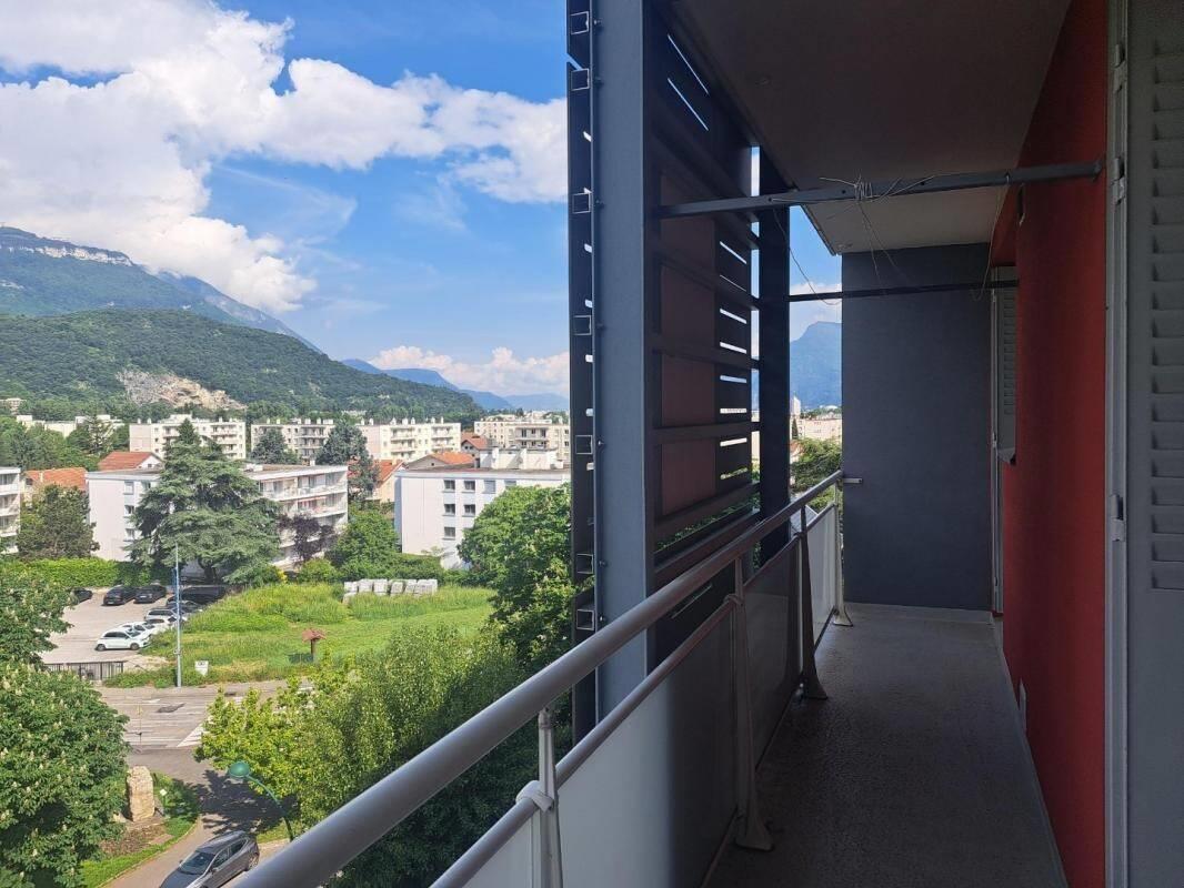 Appartement à louer, 68m², Seyssins