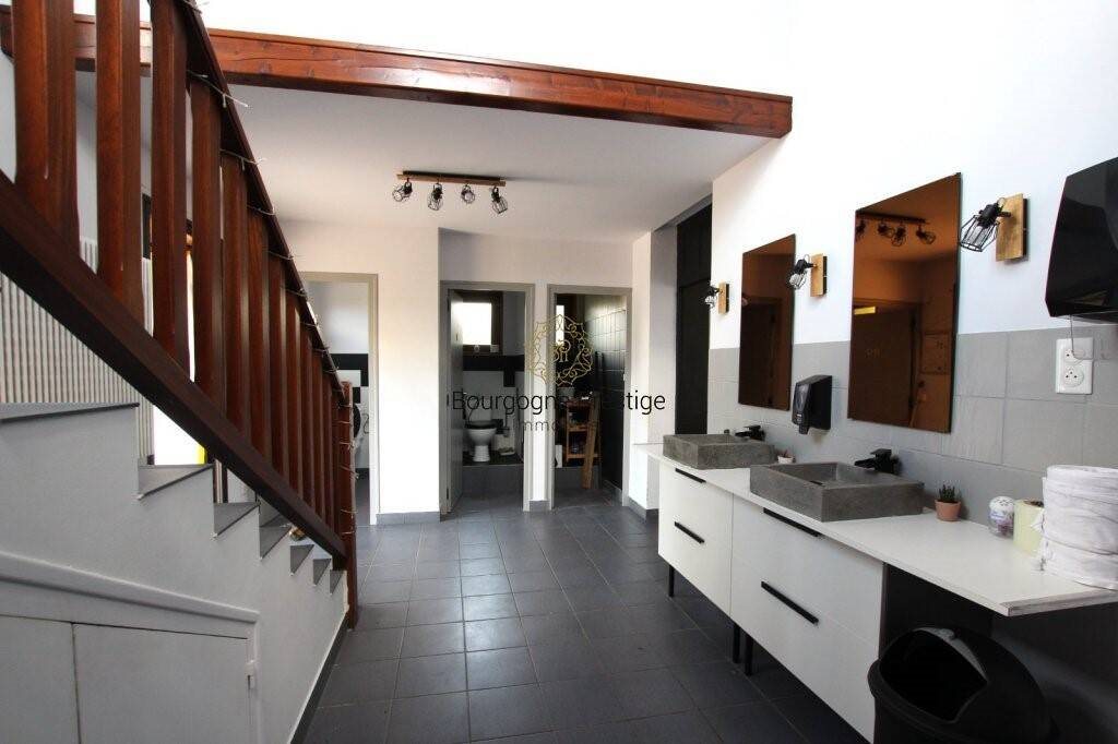 Appartement à vendre, 609m², Tournus