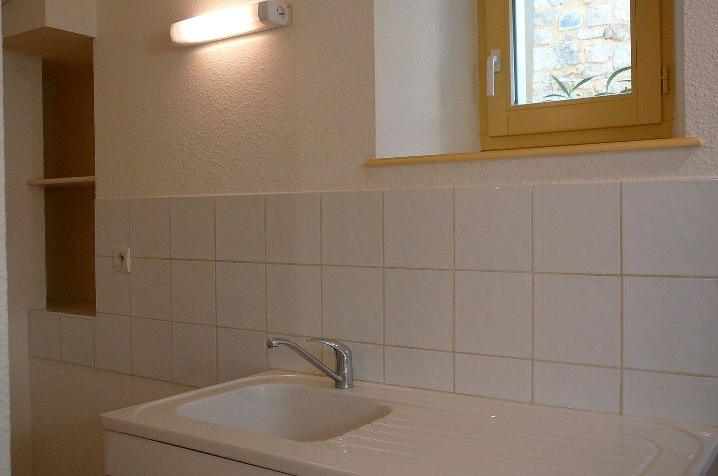 Appartement à louer, 25m², Saint-Paul-Trois-Châteaux