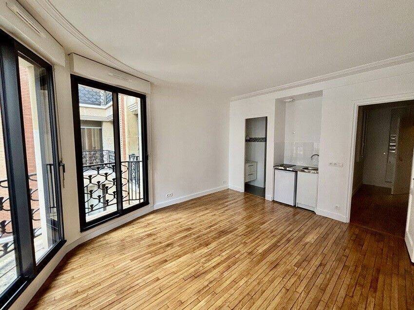 Appartement à louer, 27m², Paris 8ème