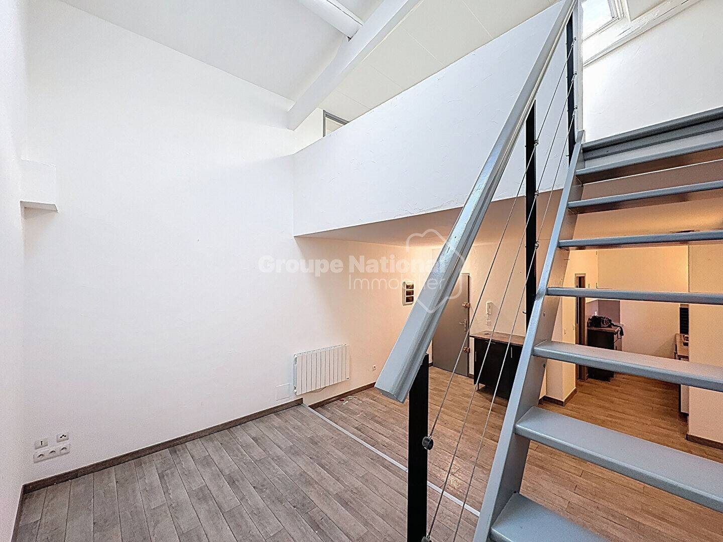 Appartement à louer, 42m², Valréas
