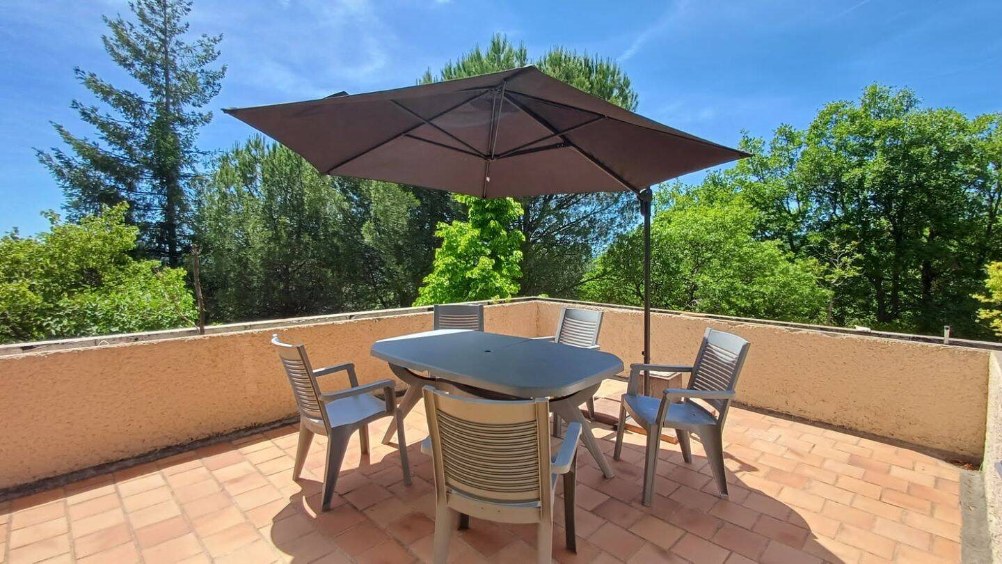 Maison à louer, 85m², Cruis