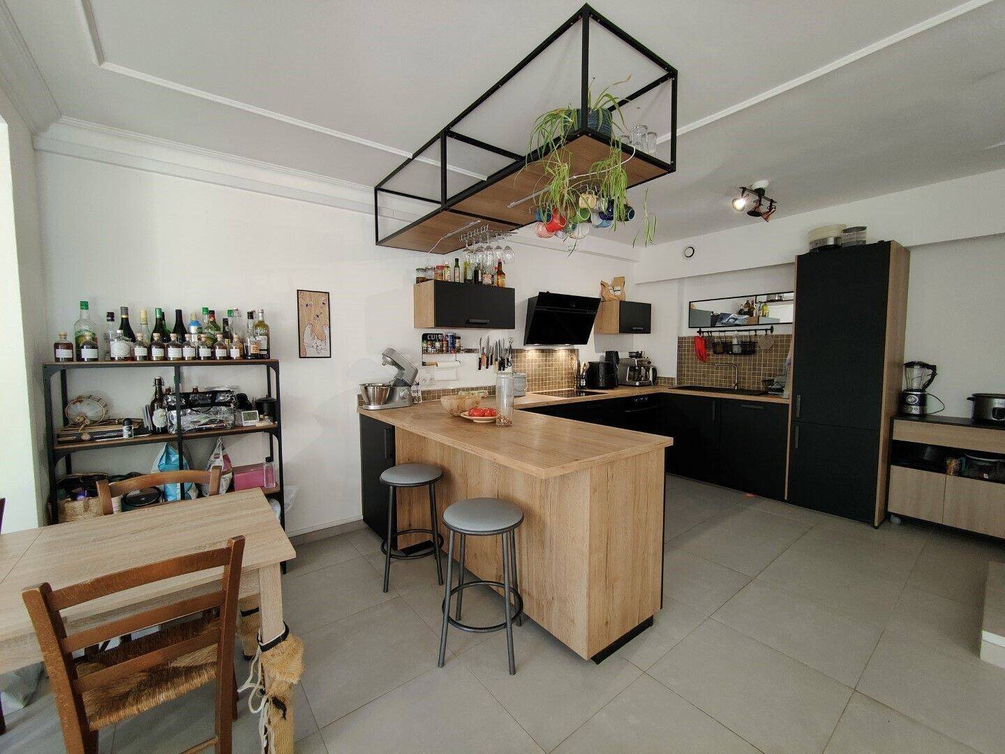 Maison à louer, 98m², Nîmes