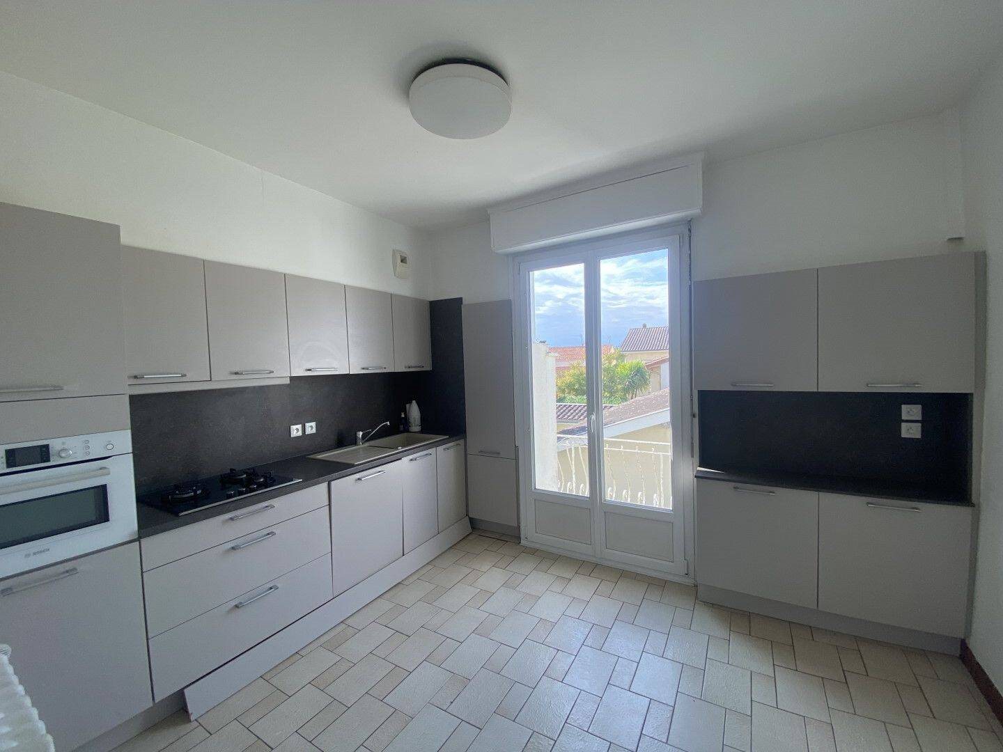 Appartement à louer, 116m², Bordeaux